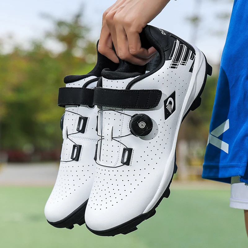 Mid Cut Pro Baseball Shoes Men Women Size 38-46 Softball Shoes Non Slip Outdoor Spiked Sneakers Competition Shoes