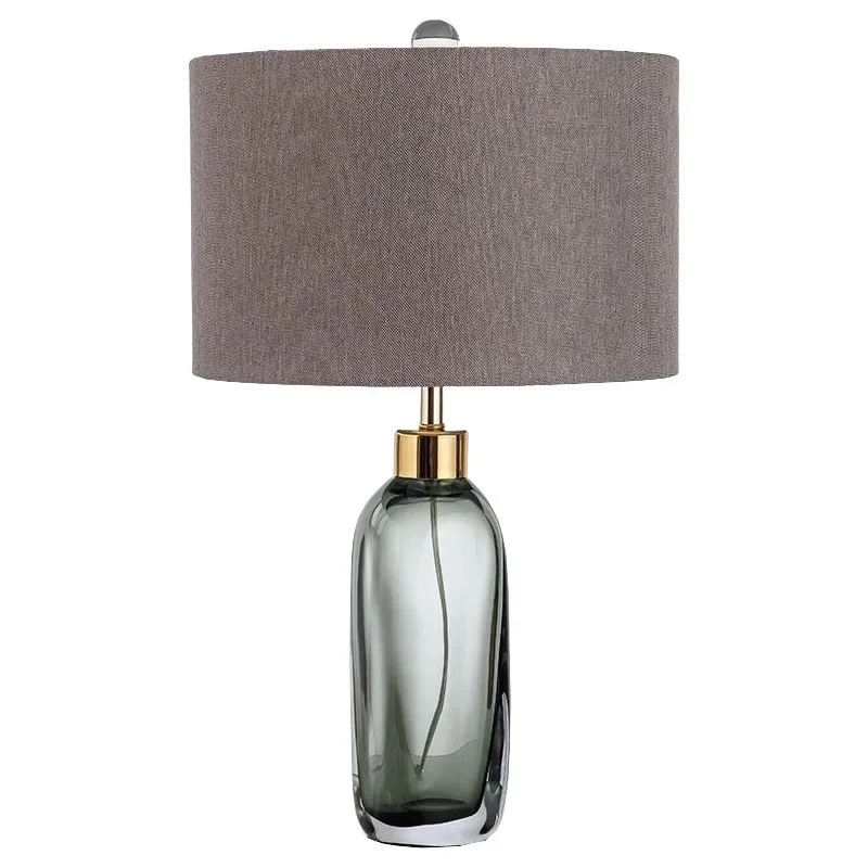 Semplice e moderna, lampada da comodino per camera da letto, lampada da scrivania creativa