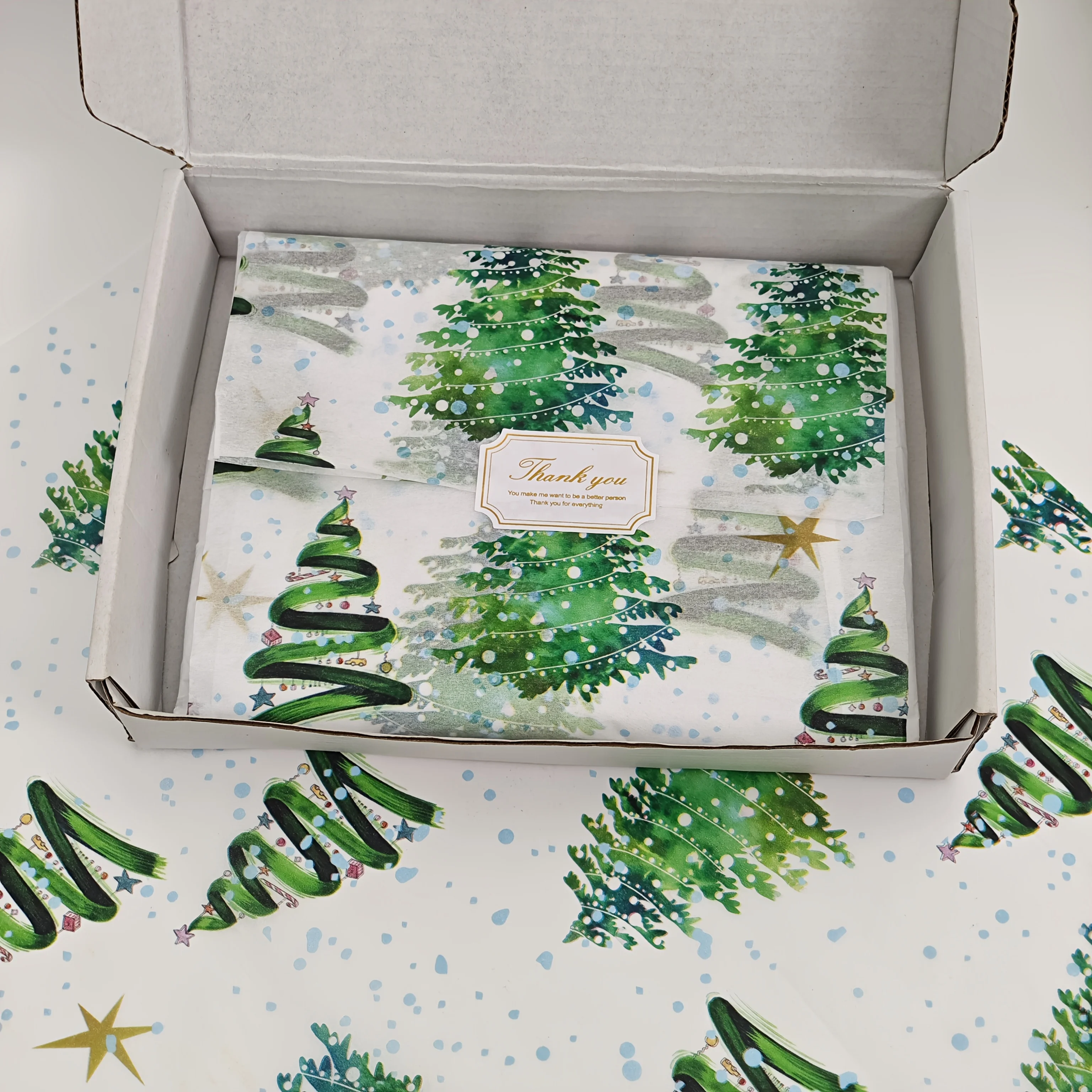 20/50 ورقة، مع أضواء ملونة وأنماط شجرة عيد الميلاد، ورق تغليف الهدايا 50 سم × 35 سم، لحفلات الزفاف، هدايا عيد الميلاد