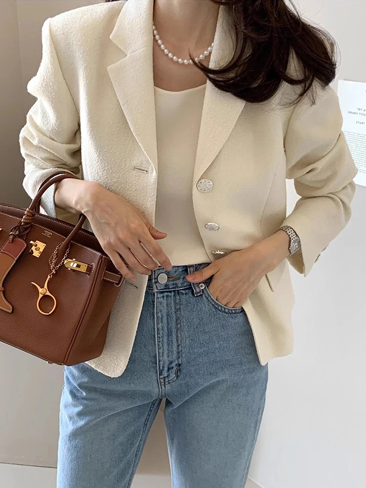 Temperament Small Fragrance Suit Collar Female Tops Chic Button Design Loose All-match Jackets Long Sleeve Short Coat Woman