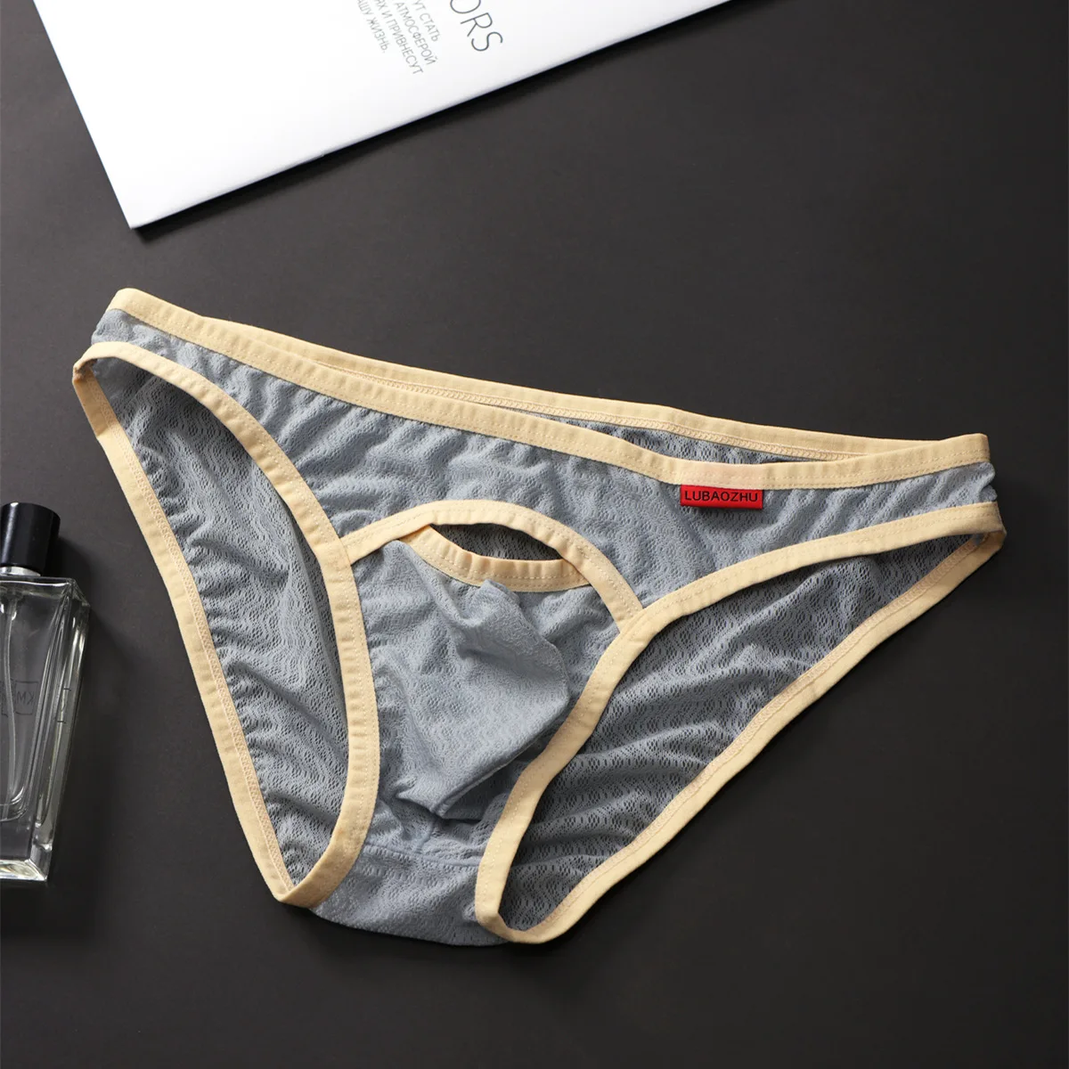 

Men's Sexy Brief Summer Lace Thin Breathable Elastic Quick Drying Underwear Gays Erotic Low-rise U Convex Pouch Front Hole Tanga