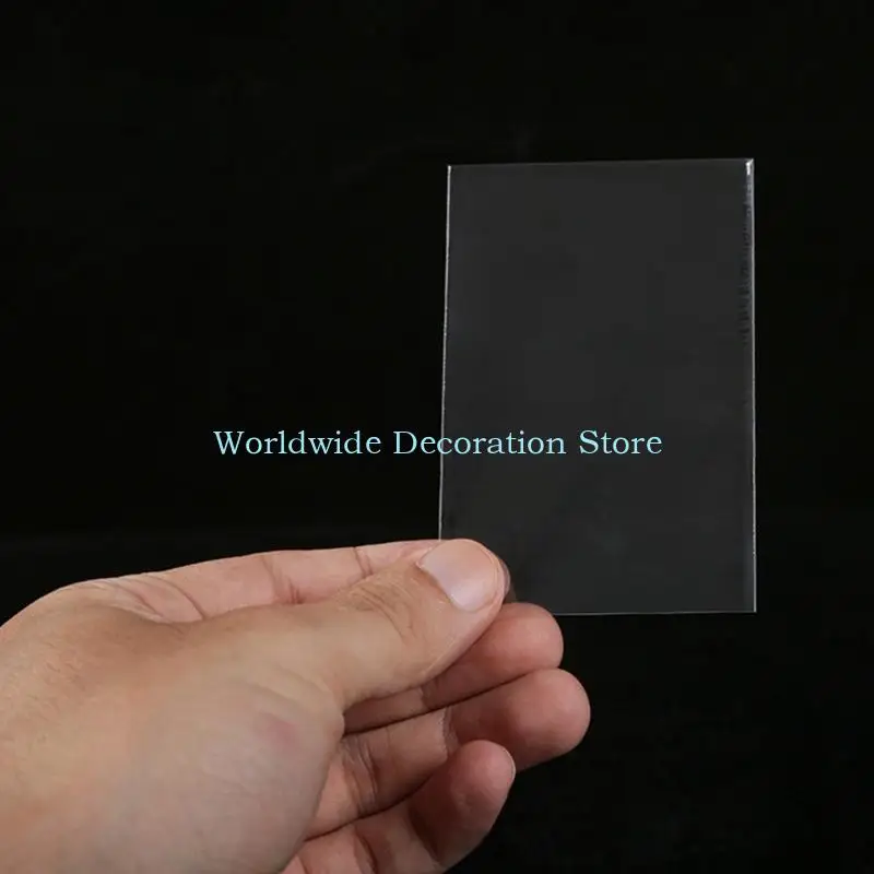 Q39b 50 stcs Transparante kaartfilm Clear Korea Mouwen Foto holografische beschermkaarten Holografische beschermerfilm