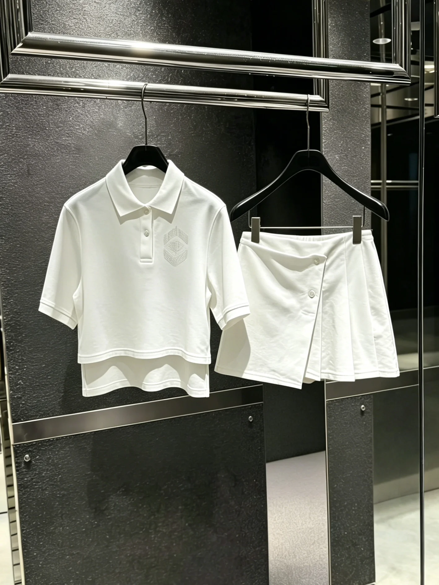 

Fashionable Casual Neck Two-Piece Set Short Skirt T-Shirt Women's Spring Summer Leisure Sportswear High Waist Cotton