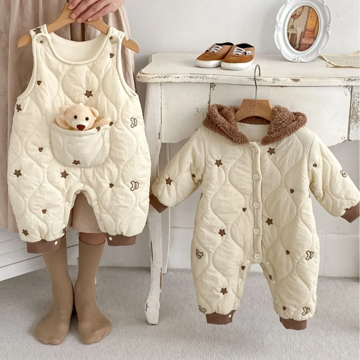 2025 Autumn Winter Thicken Cartoon Girl Baby Five-pointed Star Sleeves Romper Children Hooded Embroidery Rompers