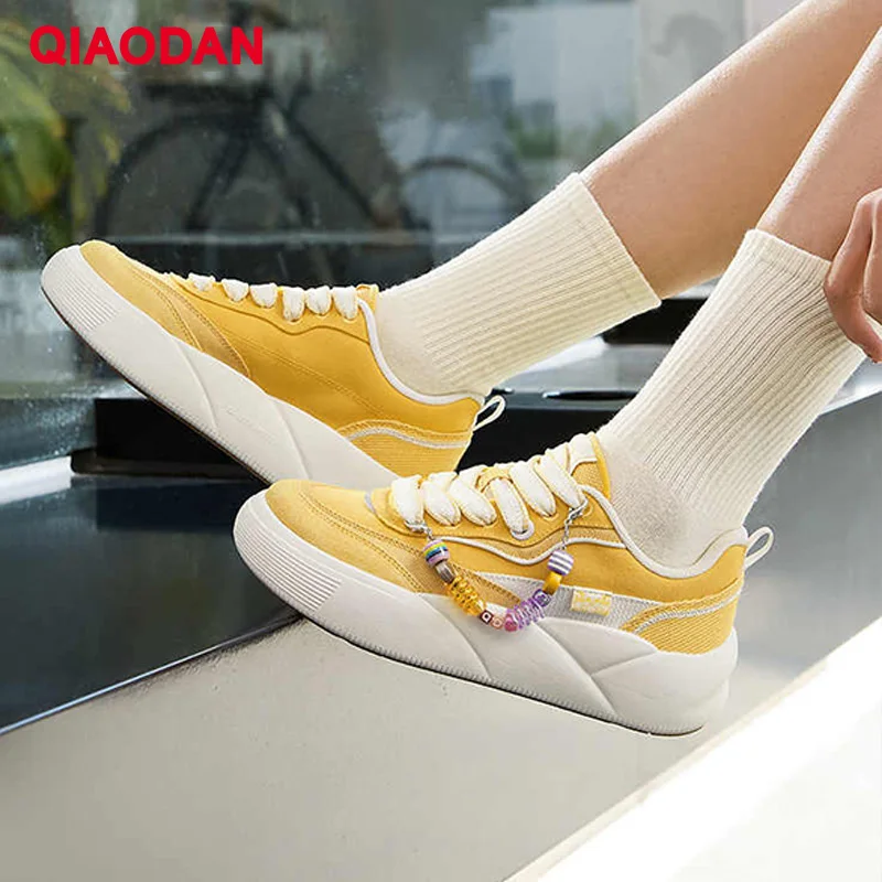 

QIAODAN Womens Skateboarding Shoes 2025 Casual Increased Height Canvas Shoes Lightweight Walk Comfortable Sneakers QXL052252504