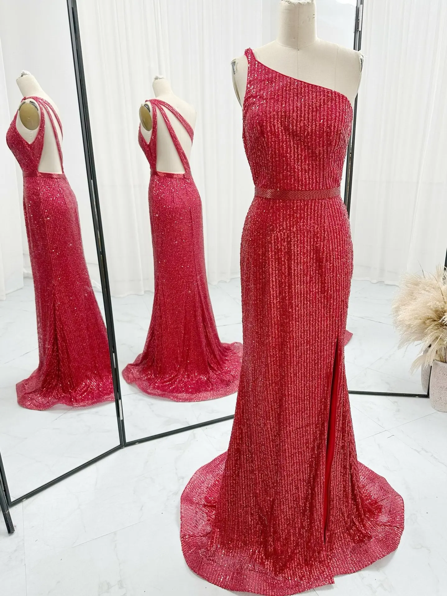 Red Sexy Back Oblique Shoulder SequinSlim Mermaid Mermaid Small Tail Evening Dress Skirt M1525