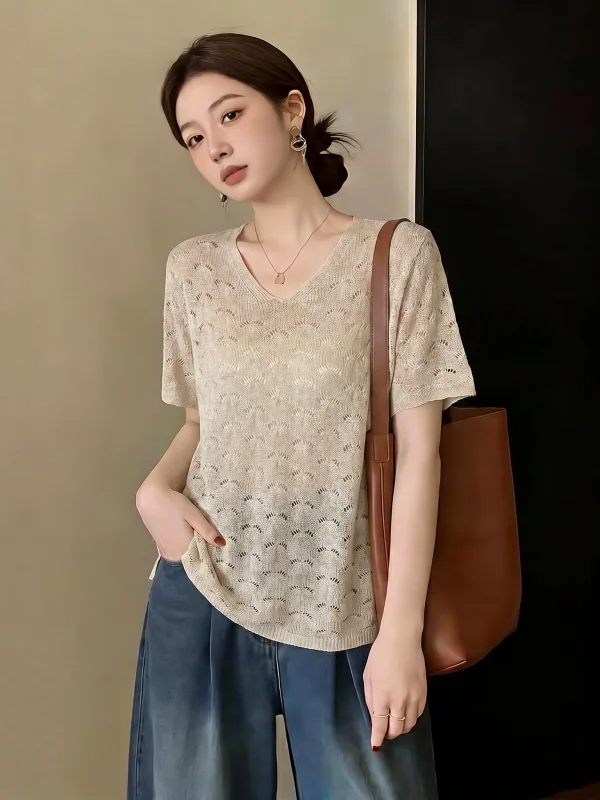 

Thin Hollow Knitted V-neck Short-sleeved T-shirt Bohemian Style Women's Summer New Loose Fit Commute Style Korean Version