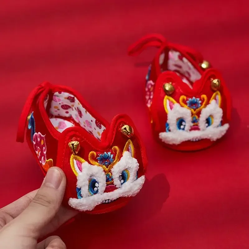 Traditional Baby Embroidered Soft Soled Tiger Head Shoes Autumn Newborn Baby Toddler Shoes Spring Festival New Year's Gifts