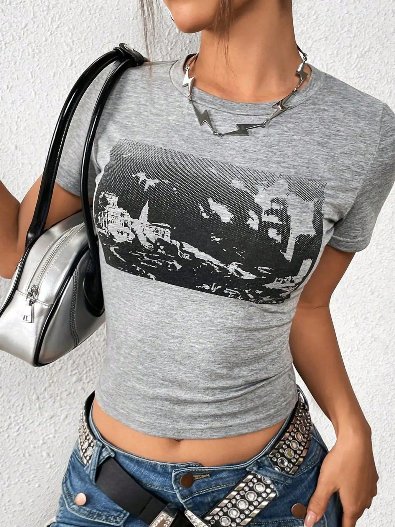 

Bold Shade 90s Streetwear Vintage Pattern T-shirts Y2k Grunge Short Sleeve Female Crop Tops Skinny Fashion Gothic Casual T-shirt