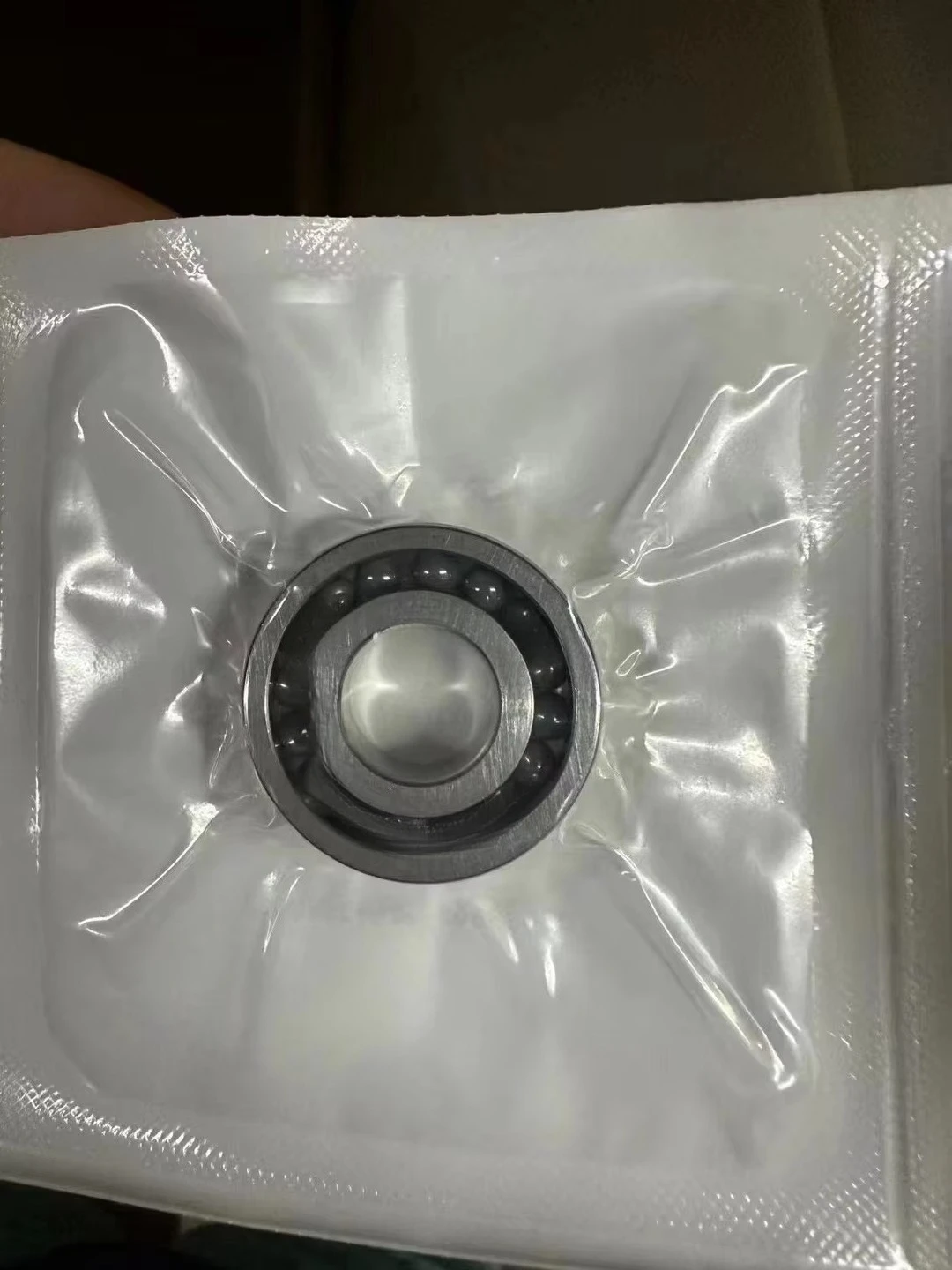 

Специальный прецизионный подшипник P4 7000/QC004191 GRW D6000/603883 DE