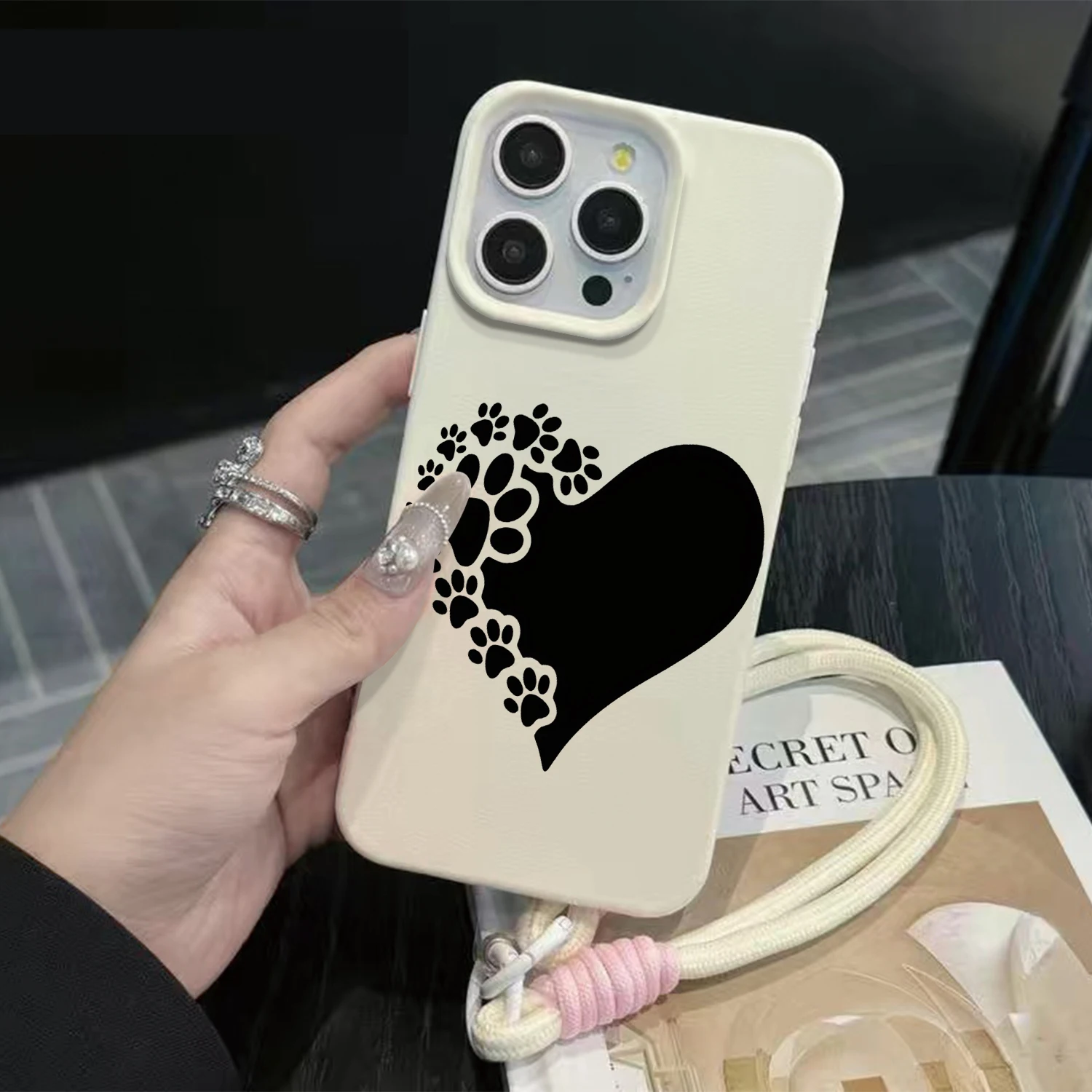 

For iPhone 16 15 14 13 12 11 17 Pro Max Case Black heart With lanyard Cover For iPhone 13 16 15 14 Plus XS X XR 16E 17 Air Funda