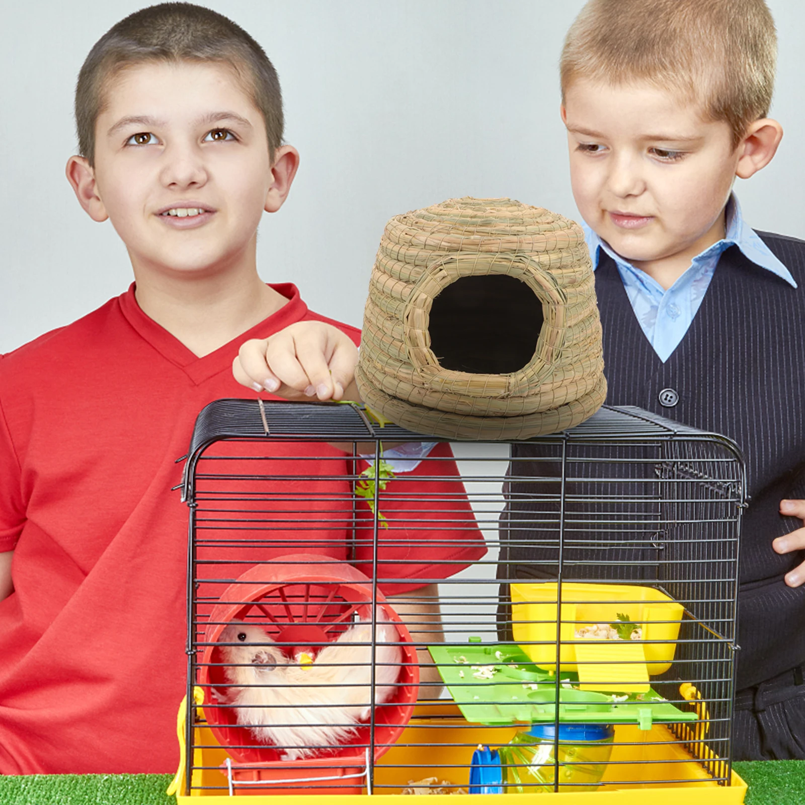 

Nest Straw Playhouse Hand Woven Bunny House Small Castle Hideouts Hamster Guinea Pig Chinchilla Pets Resting Grass