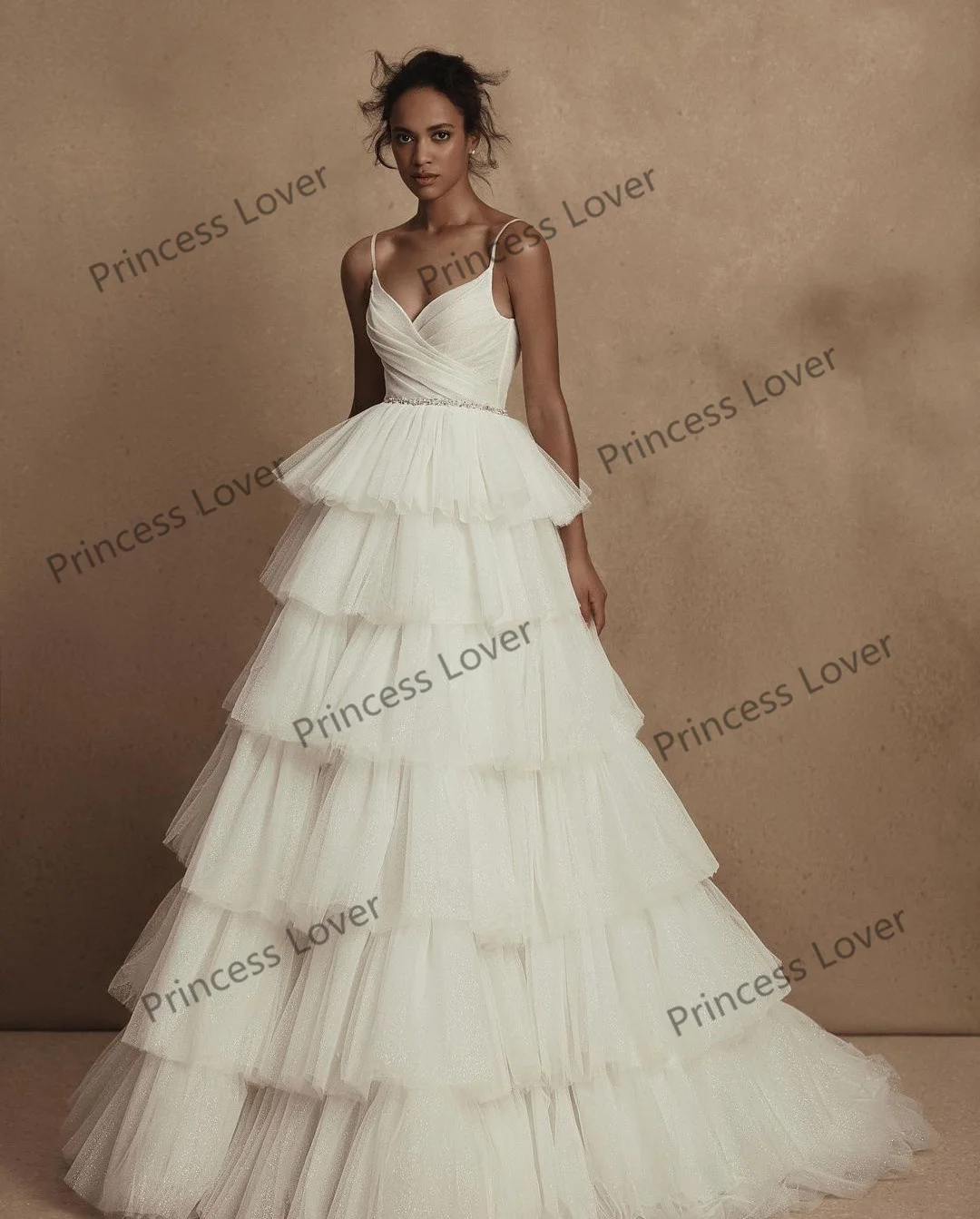 Elegant Spaghetti Straps Wedding Dresses Layers Pleated Tulle Robe de Mariage Princess Made to Order Wedding Guest Dress