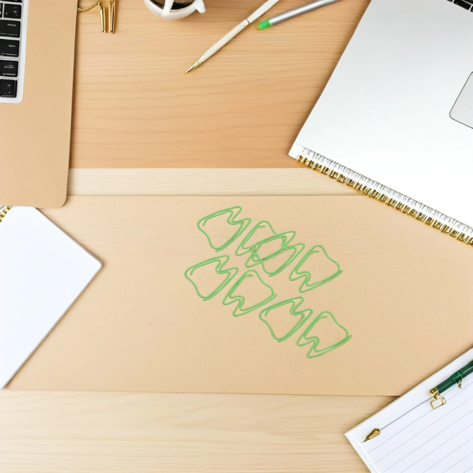 100Pcs Tooth Shaped Paper Clips Small Creative Clips Green for Document Sorting Office School Supplies Cute Decorative Paperclip