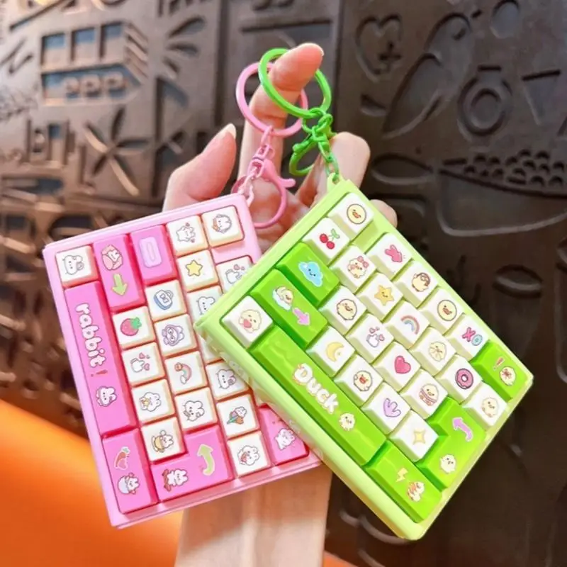 Mini 26 Key Press Keyboard Toy Keychain Anxiety Relief Fidget Sensory Toy for Children Teens Birthday Gifts