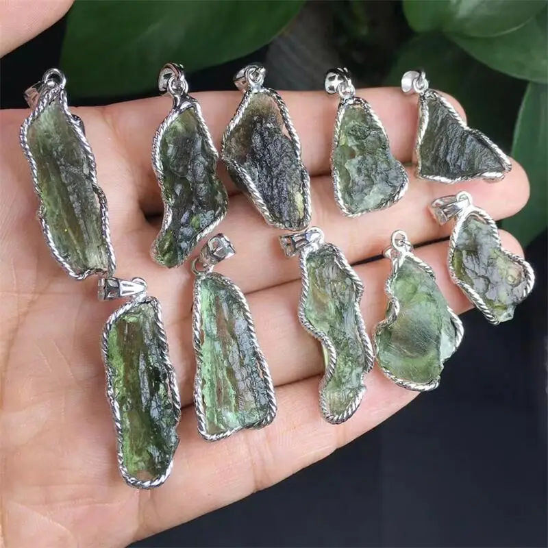 Natural Freeform Czech Meteorite Pendant Carving Crystals And Stones Healing Fashion Jewelry Gift 1pcs 22-27MM