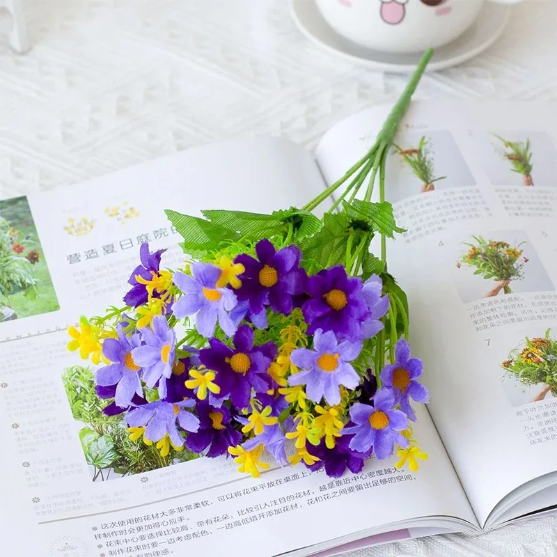 2 Stücke Künstliche Gefälschte Blumen Gänseblümchen Blume Outdoor UV Beständig Grüne Strauch Pflanzen Indoor Hause Hochzeit Decor DIY Garten Zubehör – Detail 8