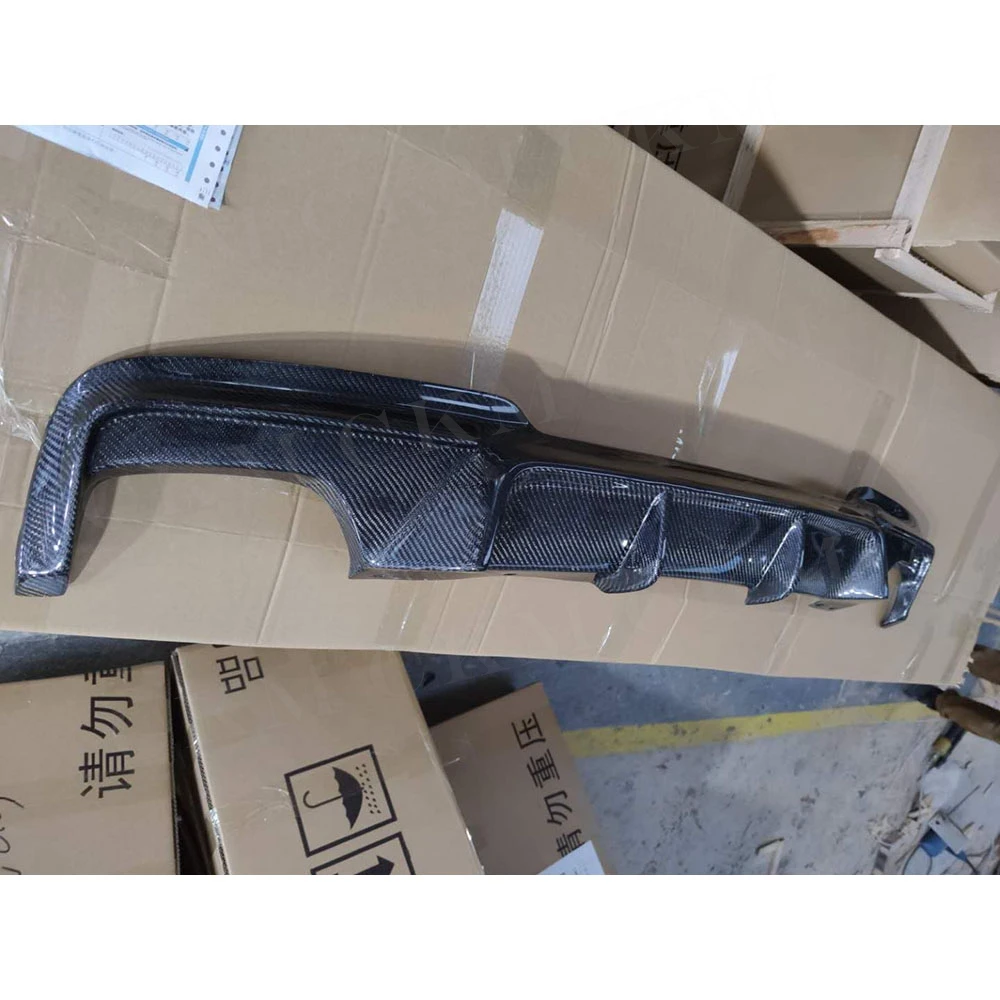 ألياف الكربون شفة ممتصة للصدمات الخلفية الناشر لسيارات BMW 5 Series F10 M Tech 528i 530i 535i 550i سيدان 12-16 FRP اكسسوارات السيارات الجسم أطقم