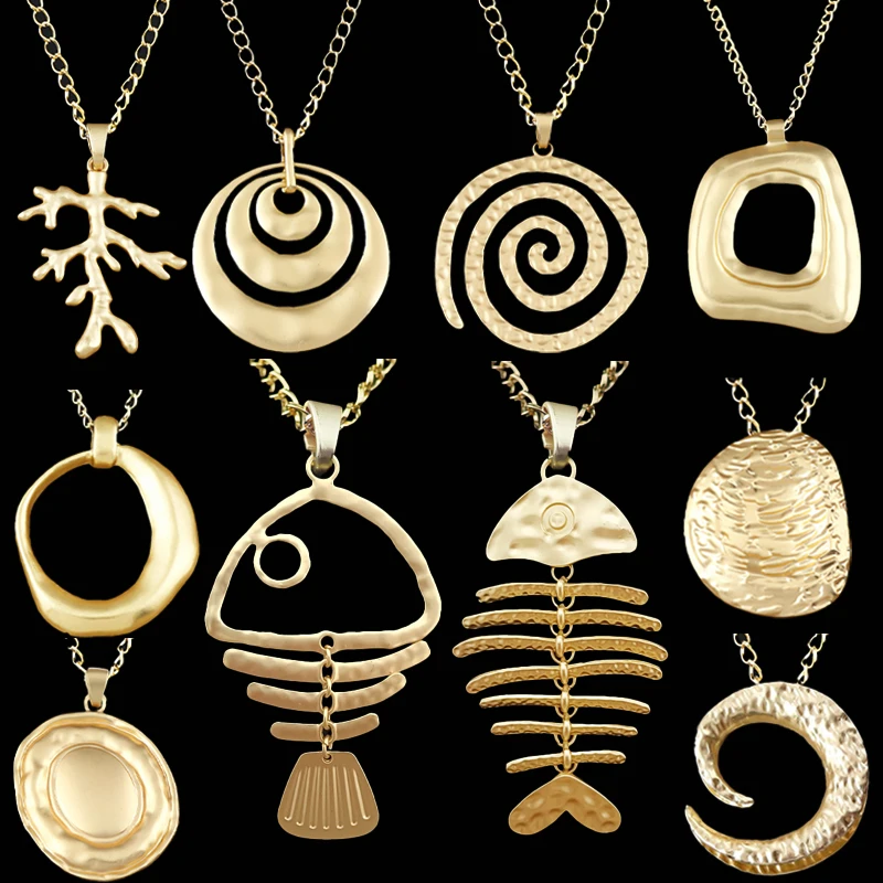Declaración de moda Tribal grande Boho oro mate espina de pescado/medallón martillado colgante en collar de cadena larga de oro Lagenlook 32"