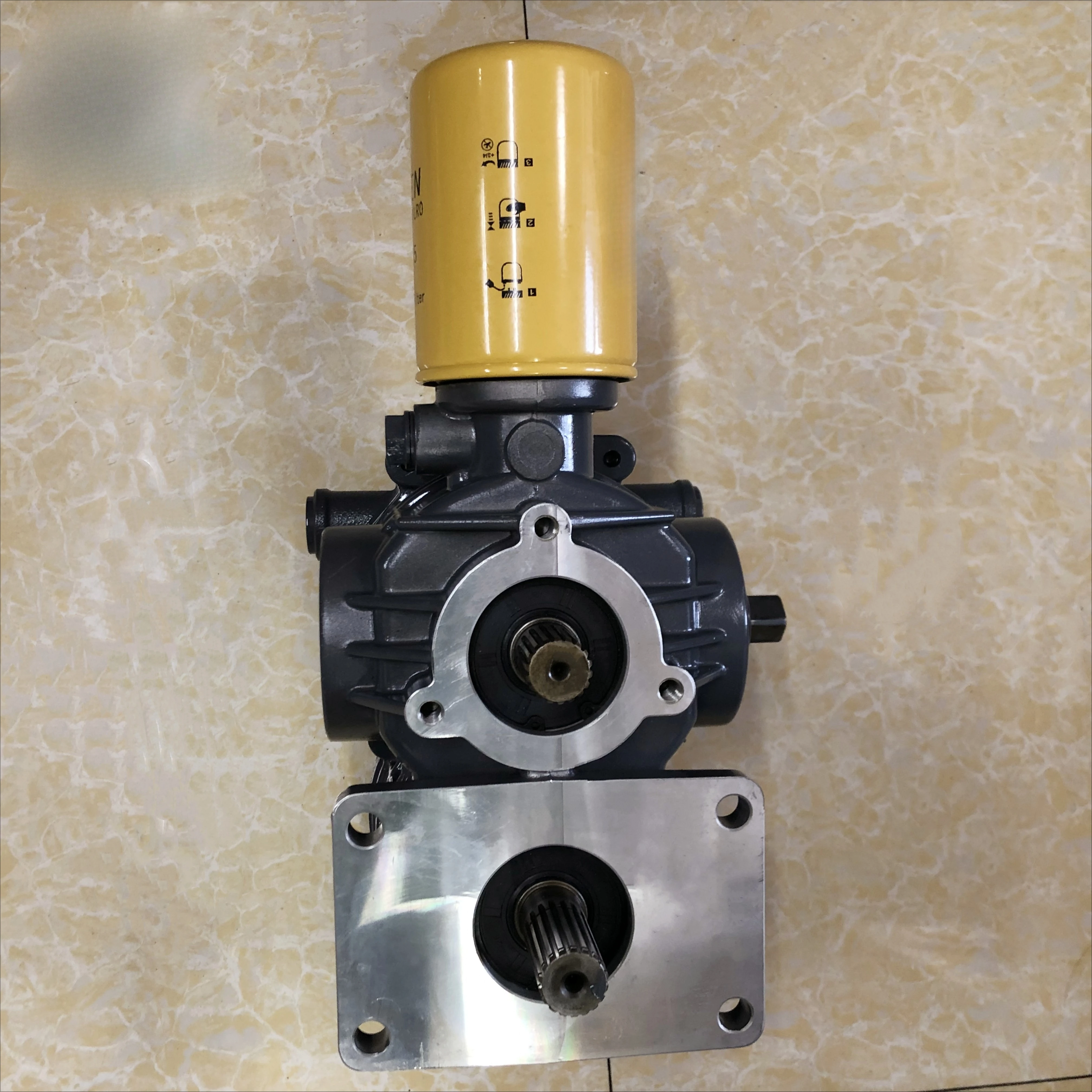 High Quality Kubota DC70 Combine Harvester Spare Parts ASSY HST Pump Hydraulic 5H470-1100-8