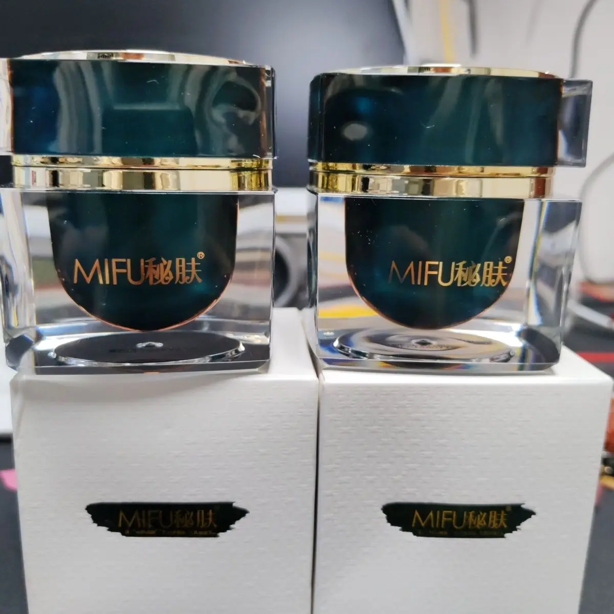 

MIFU Secret Skin Light Revitalizing Brightening Cream 30g