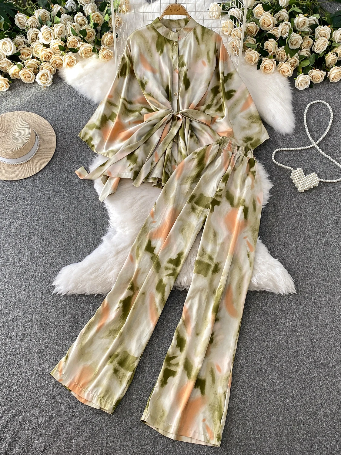 レトロなタイダイ柄ベルスリーブ日焼け止めIRTウエストシェイプハイウエストスリムワイドレッグパンツツーピースセット女性用...