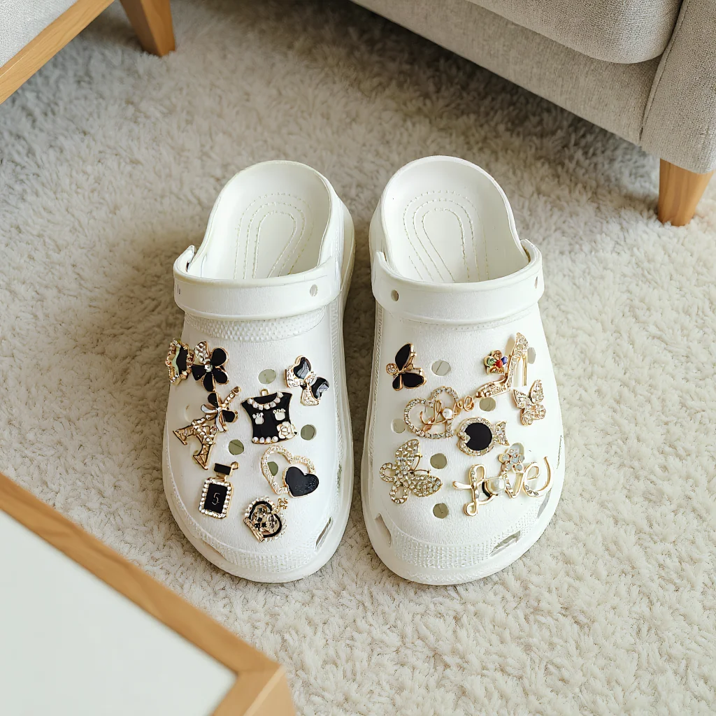  ﻿ 15PCS Shoe Charms Rhinestone Pearl Decorations DIY Detachable Pins for Crocs Clogs Sandals Sneakers Jewelry Accessories
