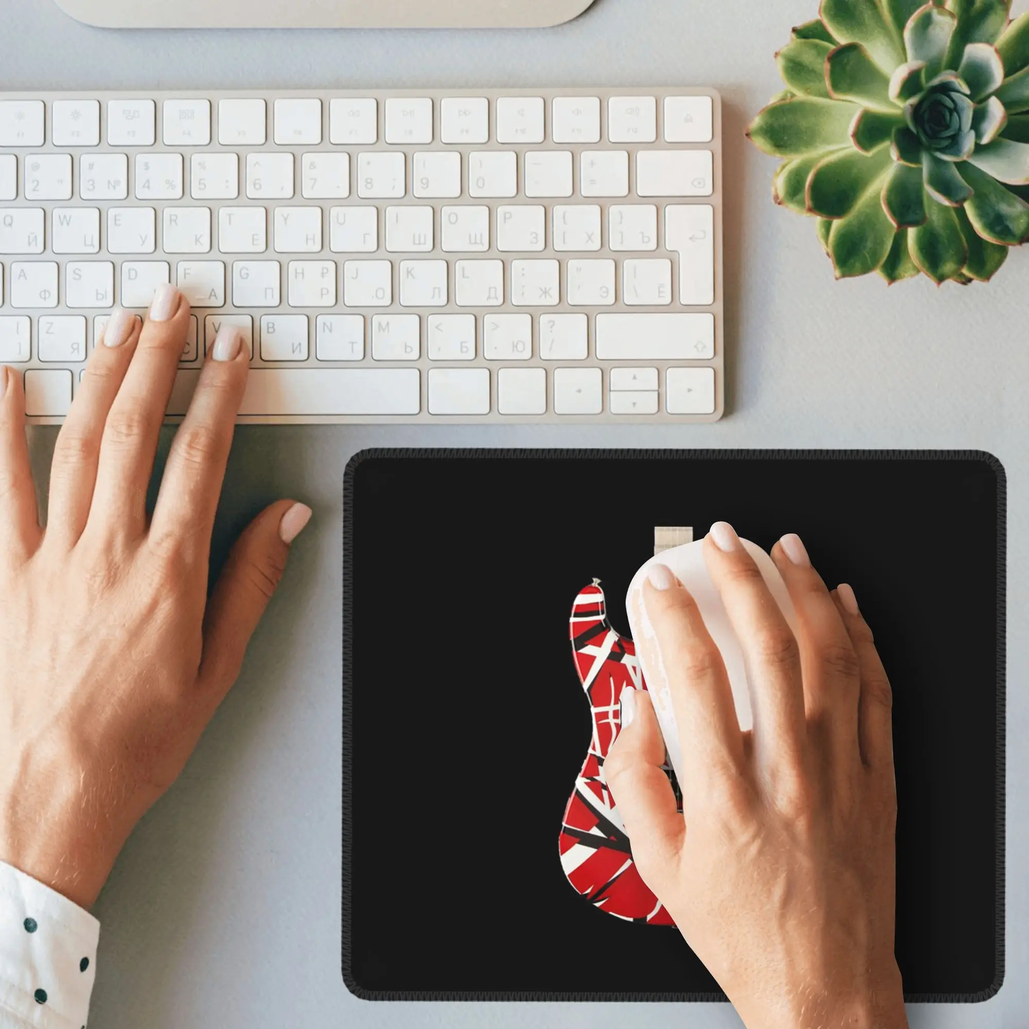 لوحة ماوس جيتار حمراء كبيرة لوحة مفاتيح الكمبيوتر ماوس حصيرة ألعاب الكمبيوتر المحمول حصيرة مكتبية ملحقات المكتب مفارش الطاولة