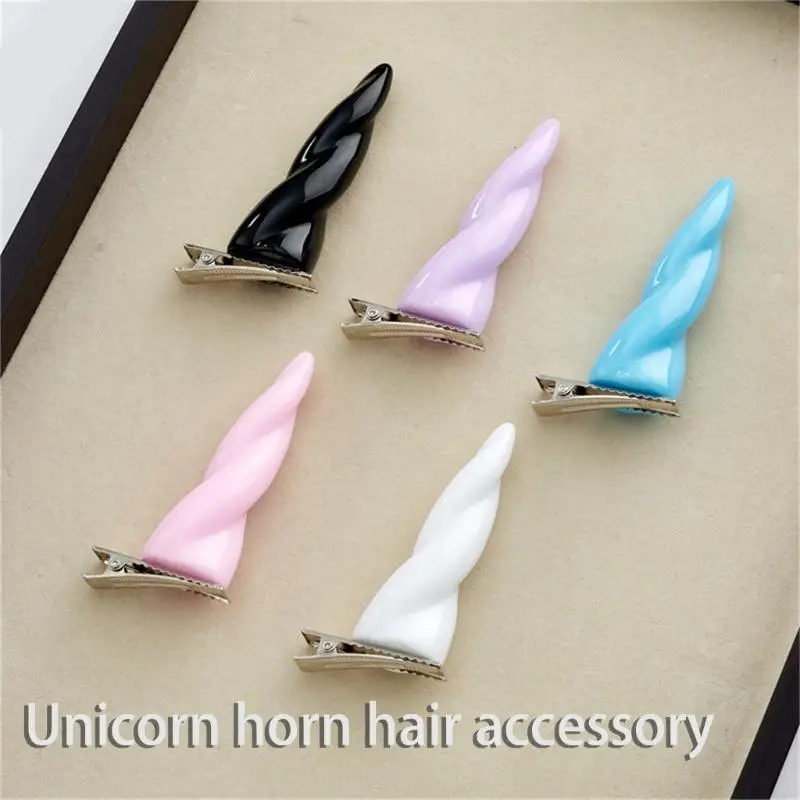 Copricapo tendenza del corno anime x4yc per le donne Halloween.