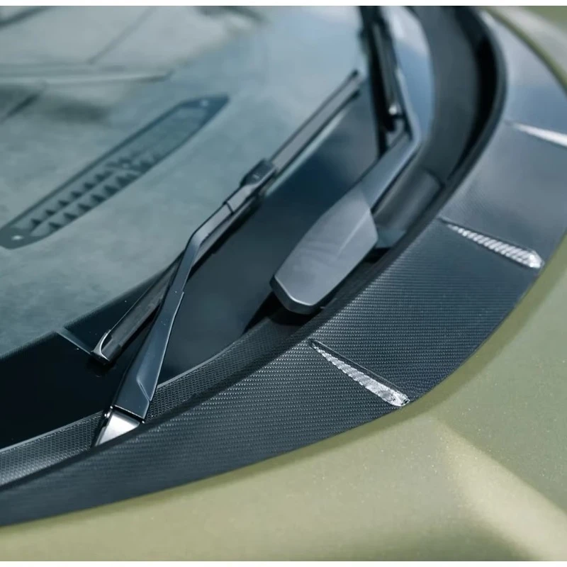 Revuelto Carbon Hood Vent Trim for Upgrade Parts