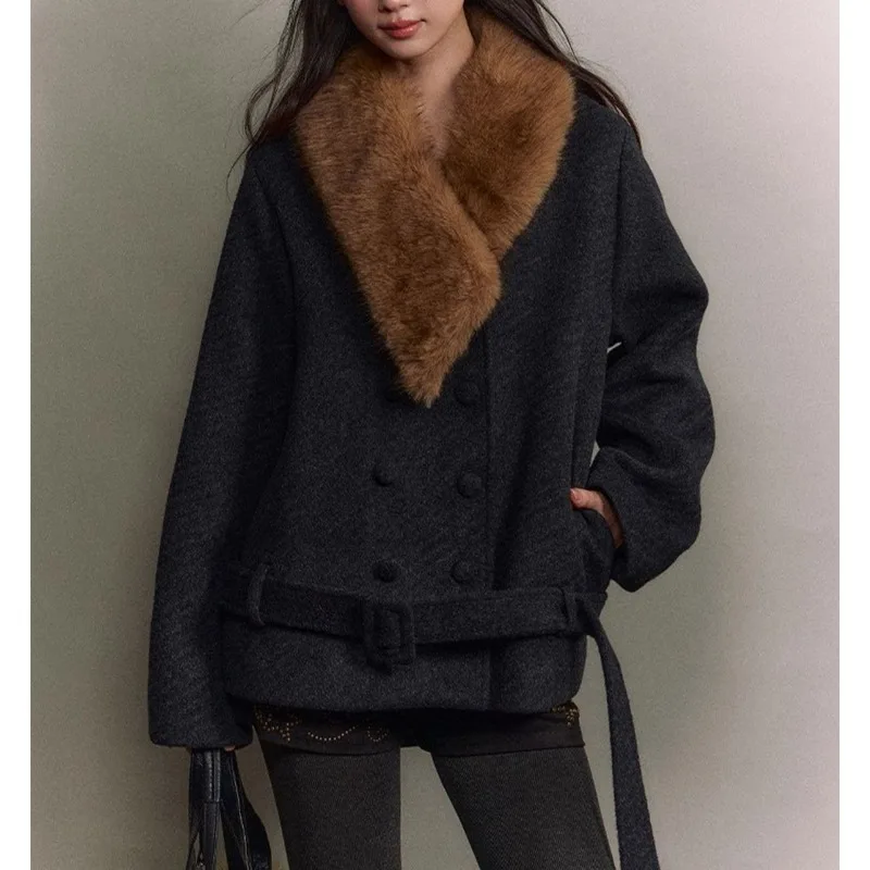 

Retro Spliced Fur Collar Twill Double-breasted Loose Woolen Coat 2025 Winter New Temperament Coat for Women