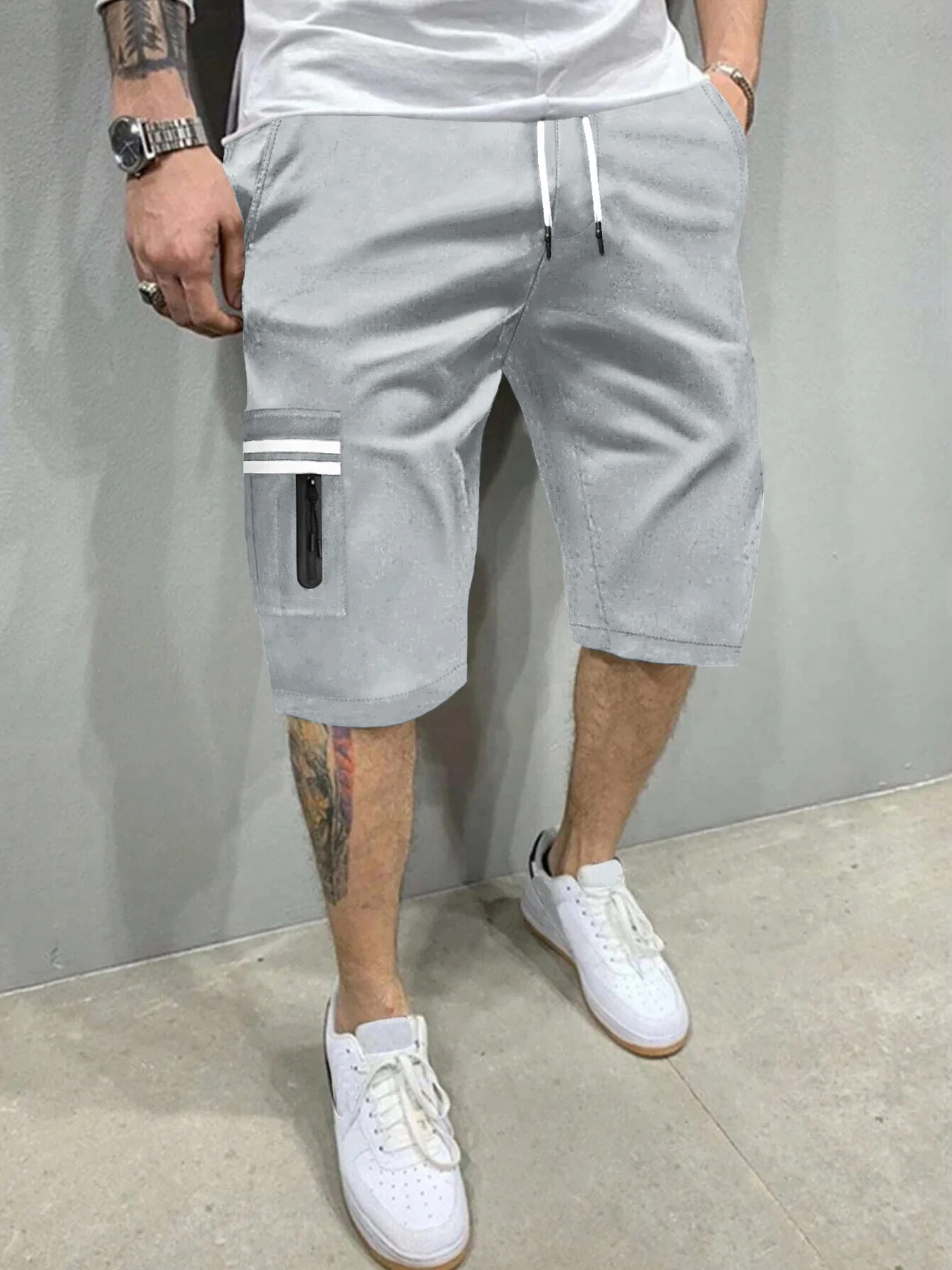 

Men's European Style Casual Cargo Shorts Elastic Waist Loose Fit Summer Sports Outfit Drawstring Streetwear Multi-pocket