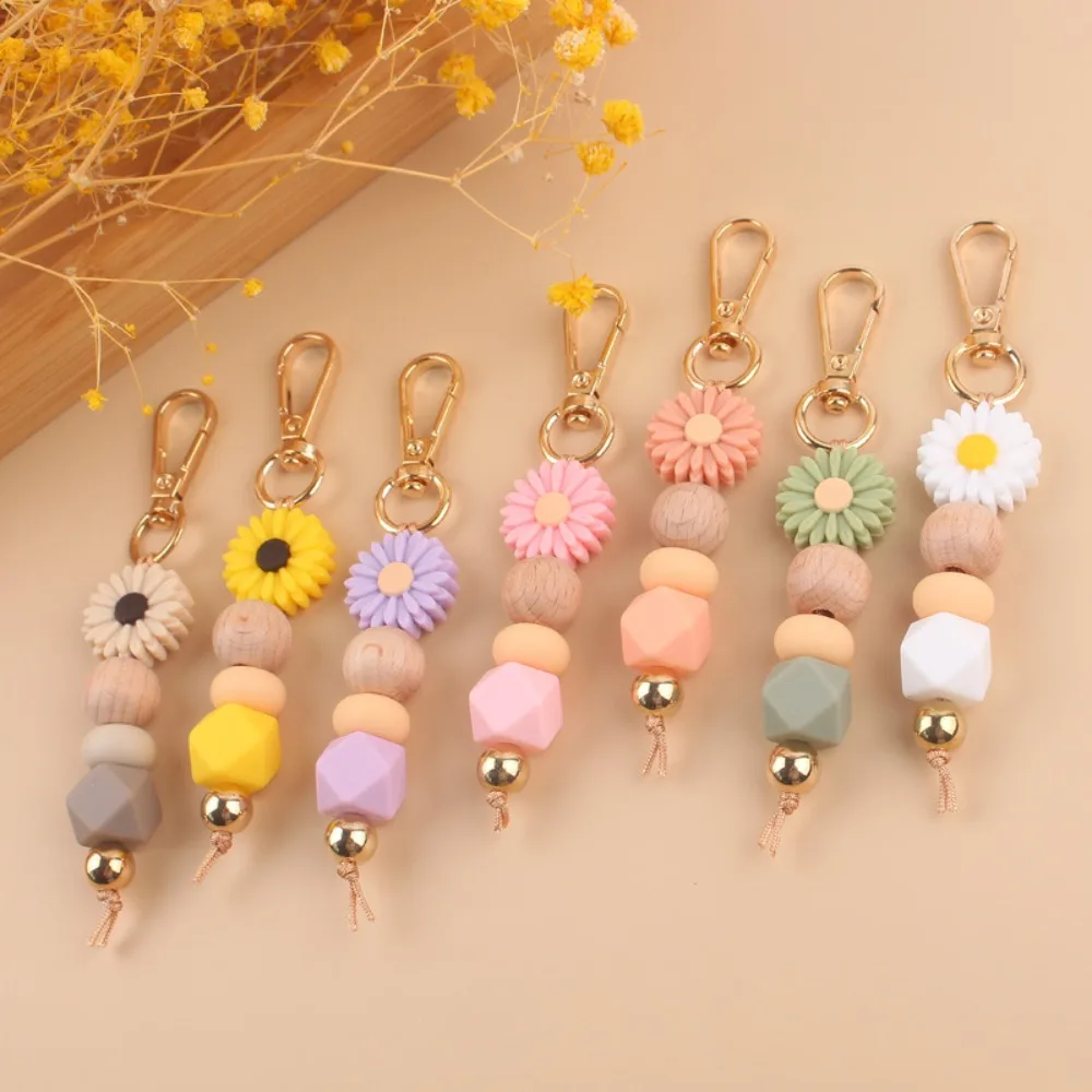 Durable Silicone Daisy Beaded Keychain Handmade Multipurpose Wood Beads Key Chains Creative Bracelet Keyring Bag