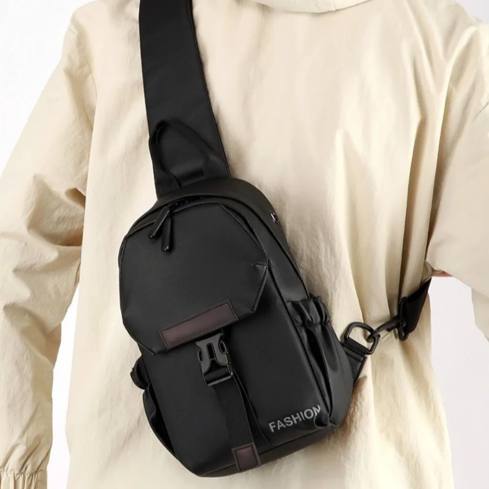 

Simple Large Capacity Men Chest Bag Wide Strap Zipper Nylon Messenger Bag Storage Daypack Crossbody Bag Daily