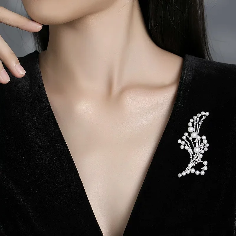 High-end Starry Sky Handmade Freshwater Pearl Brooch Irregular Wave Micro-zircon Broche for Women's Coat Jacket Suit Accessories