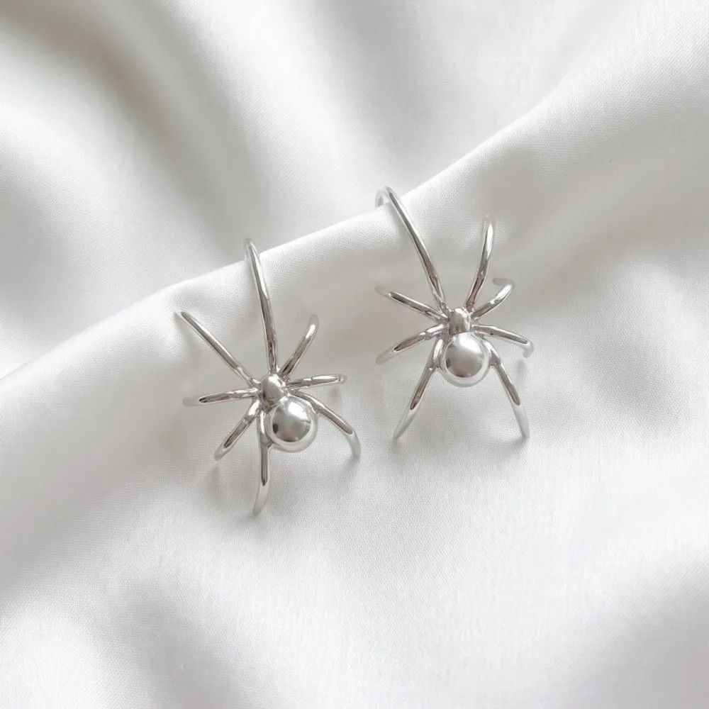 Unique Creative Spider Earrings Vintage Exquisite Halloween Earrings Gothic Personalized Drop Earrings Women