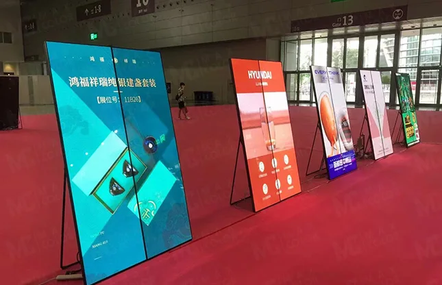 Outdoor Movable Waterproof LED Advertising Digital Signage 640*1920mm P2.5 LED Poster Screen view 4