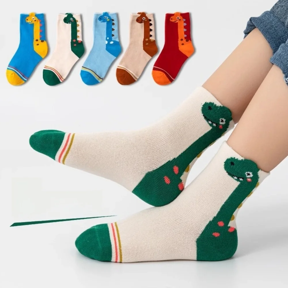Fun Pattern 5 Pairs Pack Socks Soft Fabric Breathable Cartoon Pattern Socks Cotton Blend Children Sports Socks Sports Wear