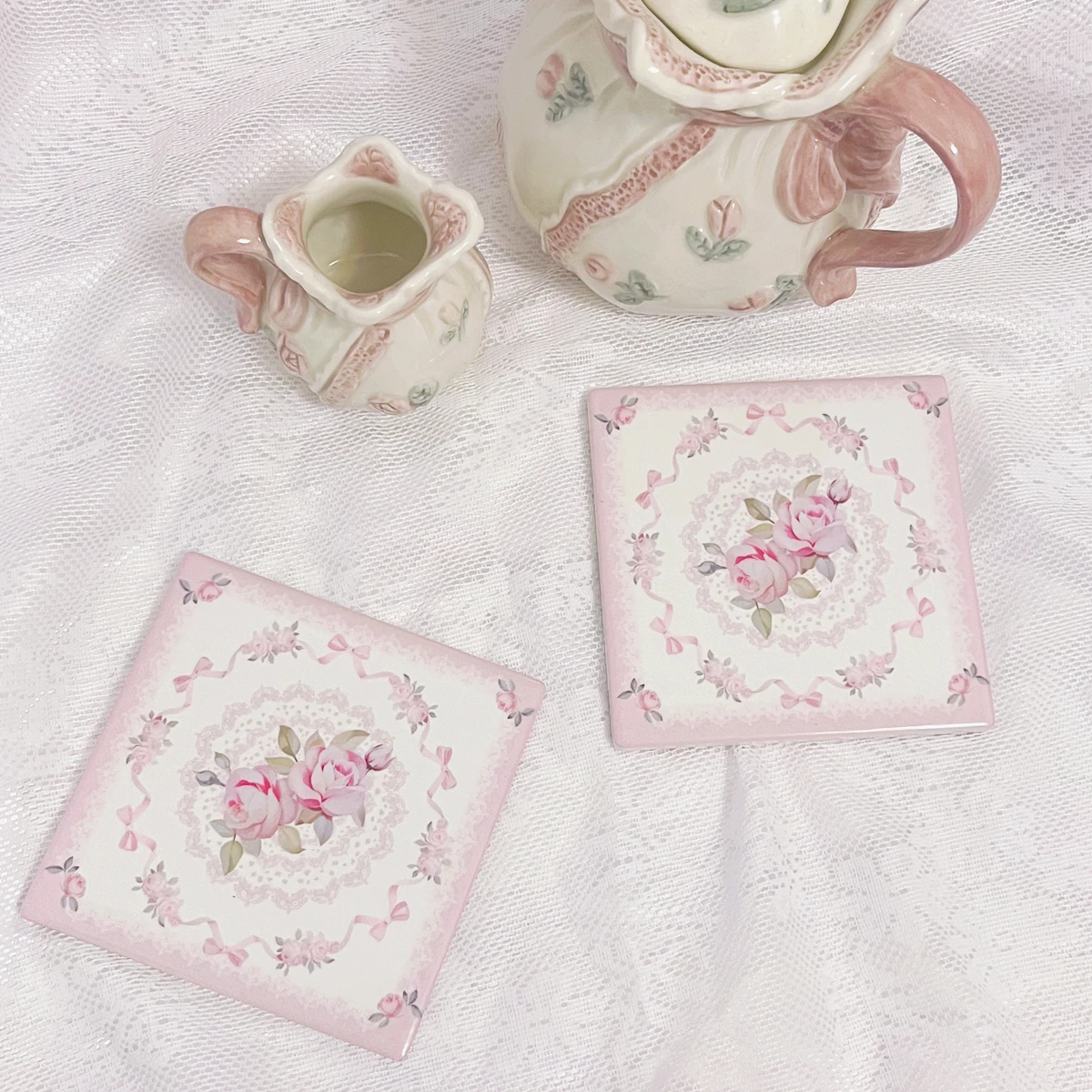 

Non-slip Table Placemat, Insulation Pad, Painting Coaster, Pink Flower, Bow, Drink Cup Cushion, Kitchen Accessories, 4Pcs Set, N