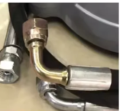 

Лазерная режущая головка Raytools BM110 с интерфейсом QBH, датчиком автоматической фокусировки, для оптоволоконного лазера, 3.3 кВт, 2D/3D, FL125/155/200 мм