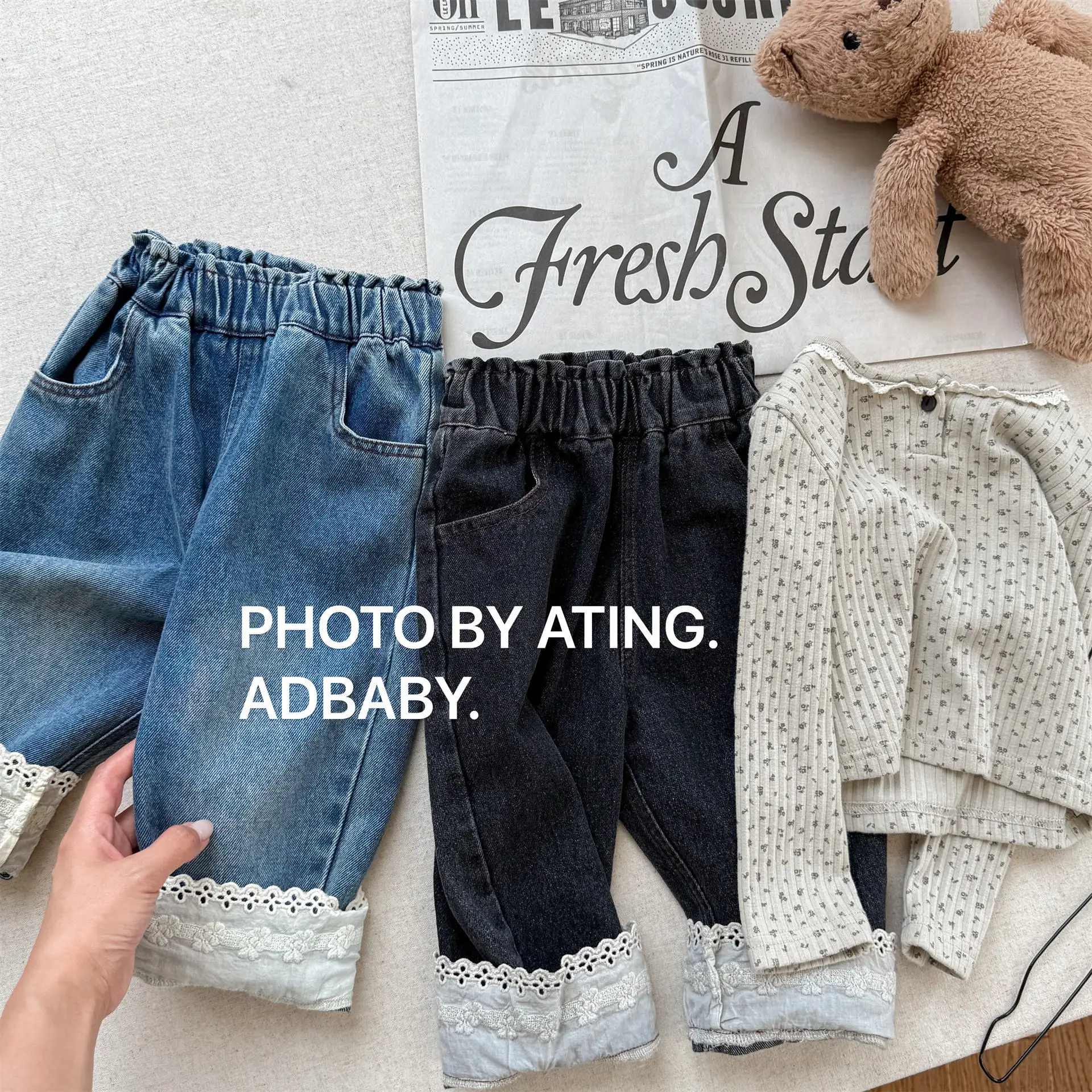 2025 خريف الفتيات الجينز الكورية نمط الدانتيل تقليم الدنيم السراويل طفل سراويل تقليدية طويلة للأطفال 1-8 سنوات لطيف موضة الزي