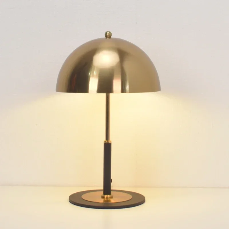 

Nordic minimalist style hotel bedroom bedside designer model room light luxury minimalist metal mushroom classic desk lamp