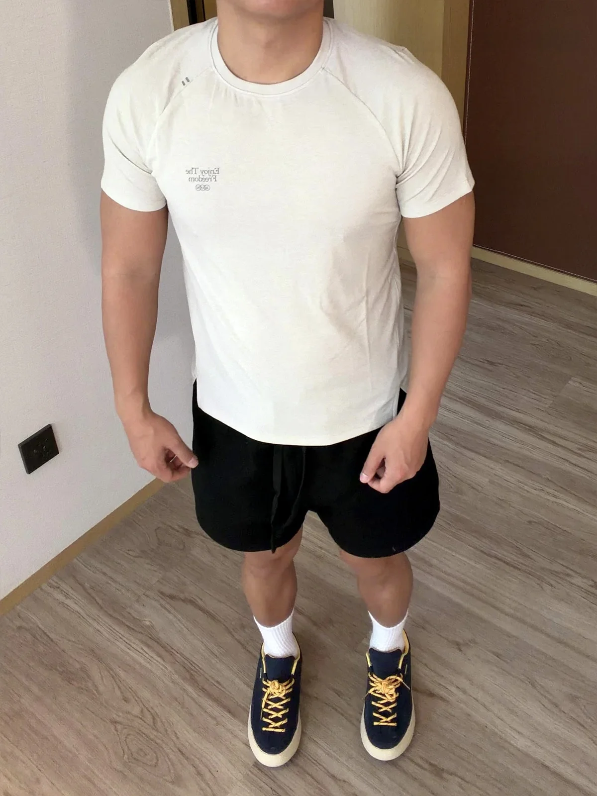 

Новая мужская спортивная футболка LFG из шерсти для бега, весна-лето, для активного отдыха, дышащая, повседневная, с круглым вырезом, короткий рукав