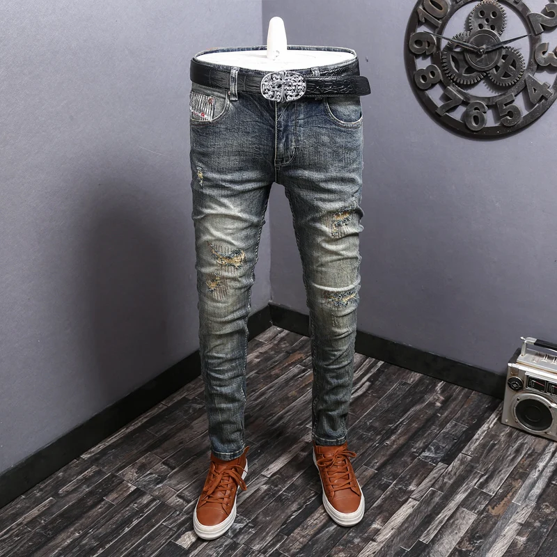 

Italian Style Fashion Men Jeans Retro Washed Blue Stretch Slim Fit Patched Ripped Jeans Men Vintage Designer Denim Pants Hombre