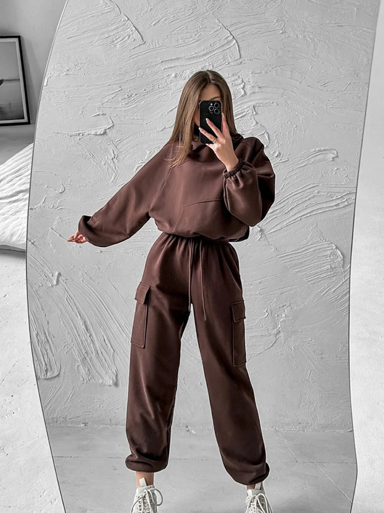 Autunno 2025 set con cappuccio sportivo casual da donna nuovo Felpe con cappuccio tascabili a maniche lunghe tinta unita Pantaloni da lavoro con lacci Set da due pezzi da donna