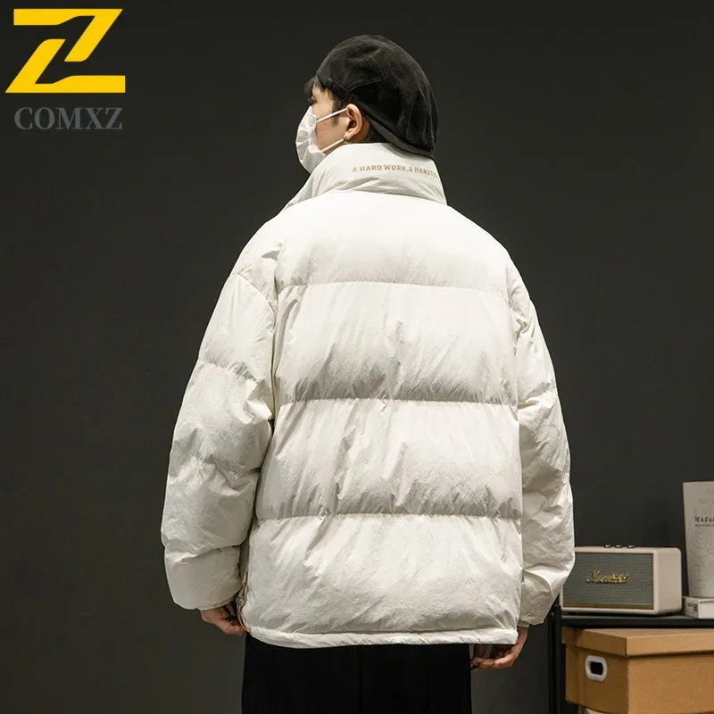 COMXZ 2025 الحد الأدنى الوقوف طوق سترة قطن الرجال الشتاء أسلوب بسيط سترة معطف بلون ملابس خارجية ملابس خروج غير رسمية