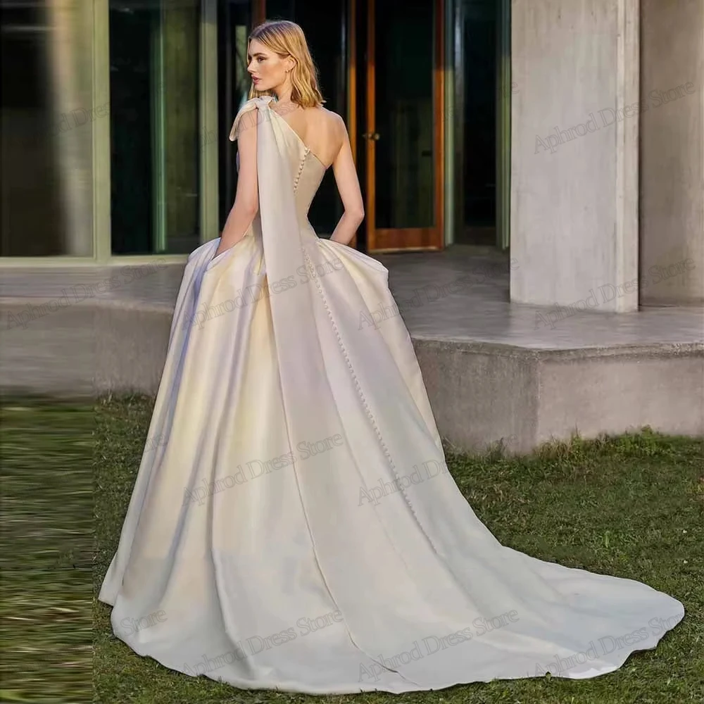 Glamorous Wedding Dresses Satin Bridal Gowns Sleeveless Backless Robes Bow Decoration Simple Vestidos De Novia Customized 2026