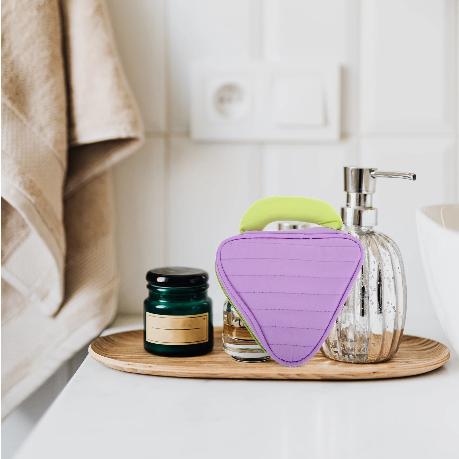 

Large Capacity Waterproof Makeup Bag Women Travel Pouch Portable Cosmetics Organizer Toiletry Storage Zipper Bag