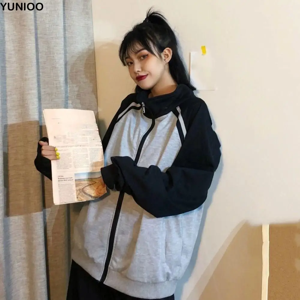 Удобный воротник с лацканами и