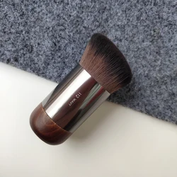 Travel Foundation Brush Magic Foundation Liquid Buffing Brush High Quality Angled Kabuki Foundation Concealer Makeup Brushes